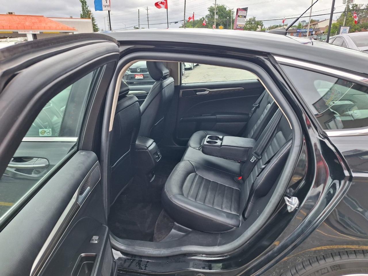 2018 Ford Fusion Energi SE FWD Photo
