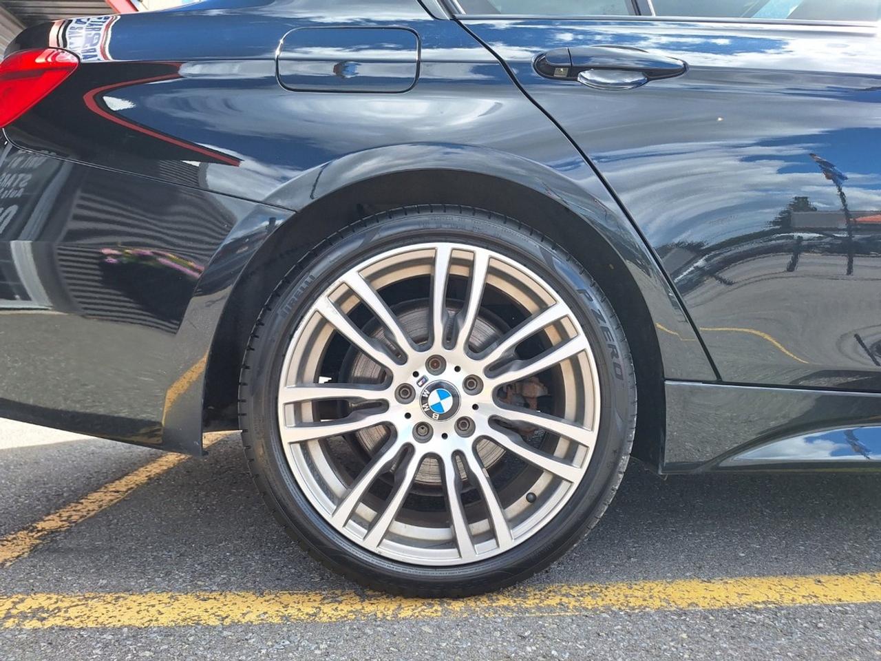 2018 BMW 3 Series 330i xDrive Sedan South Africa Photo