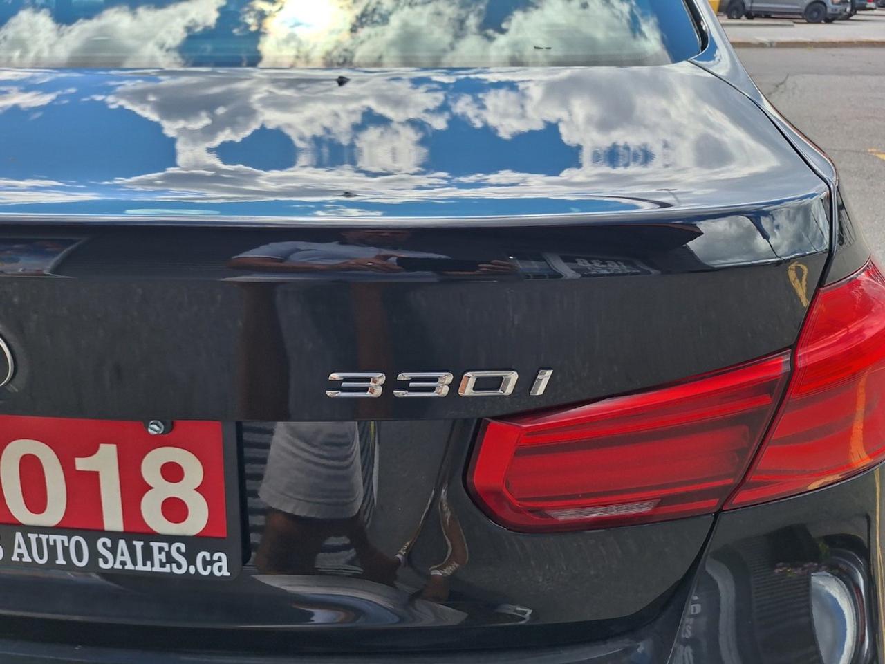 2018 BMW 3 Series 330i xDrive Sedan South Africa Photo