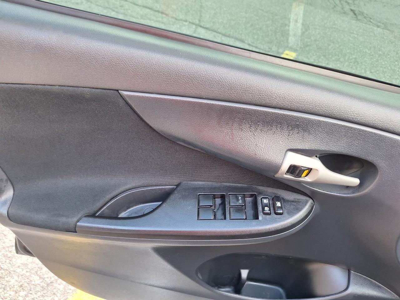 2010 Toyota Corolla  Photo