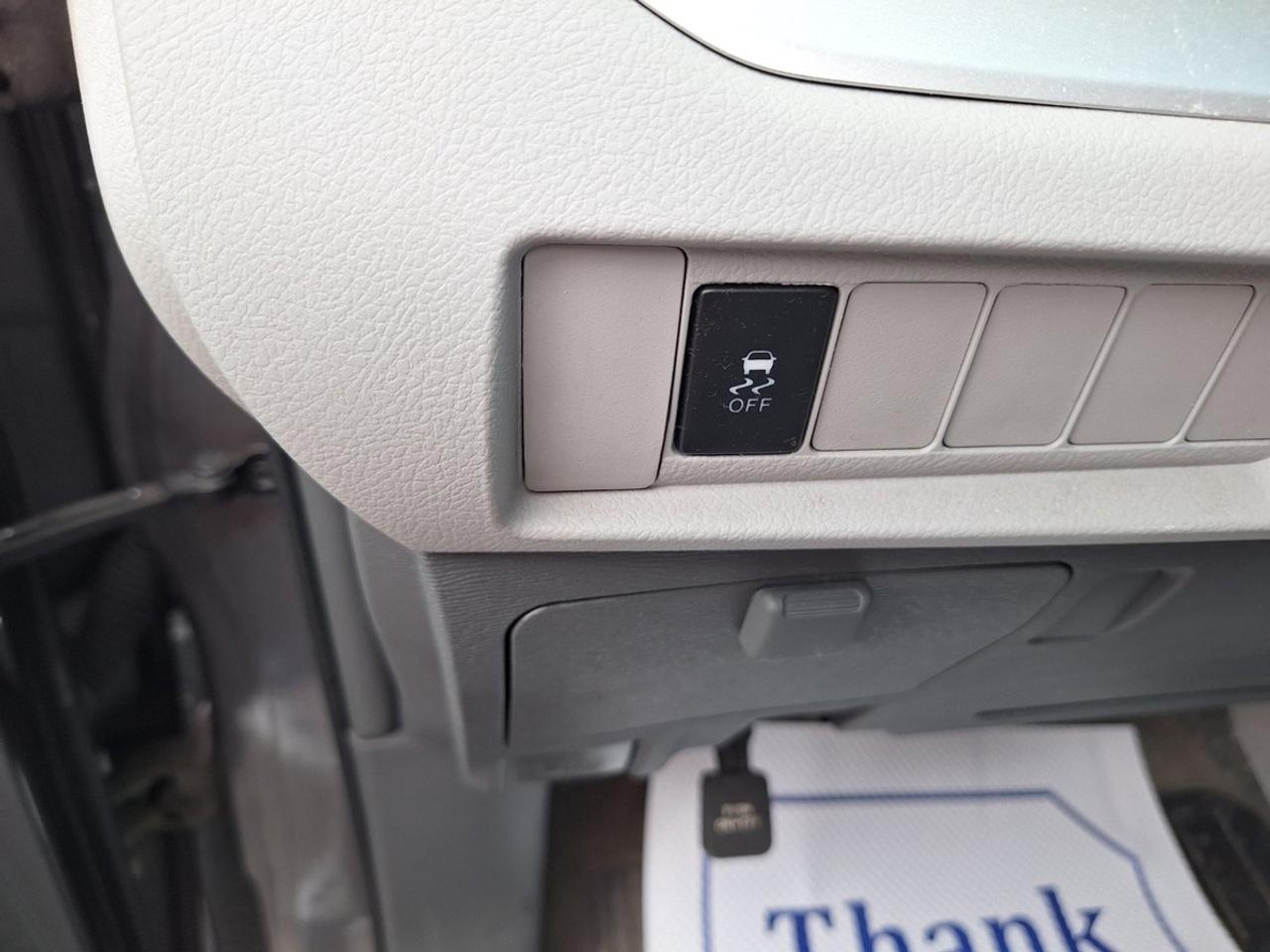 2017 Toyota Sienna 5DR 7-PASS FWD Photo