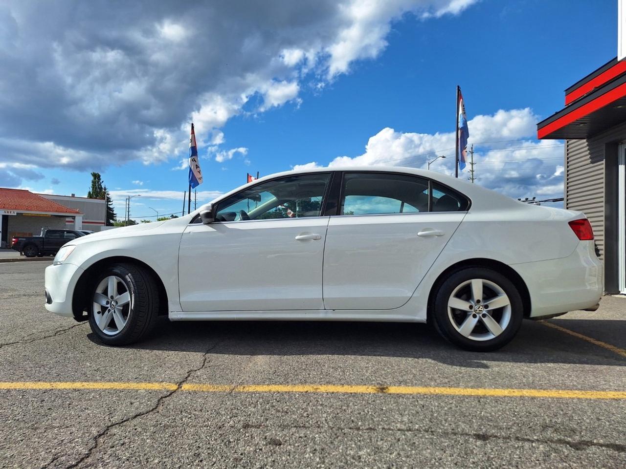 2014 Volkswagen Jetta Sedan 4dr 1.8 TSI Auto Comfortline Photo