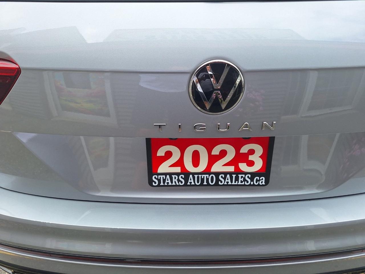 2023 Volkswagen Tiguan Comfortline R-Line Black Edition 4MOTION Photo