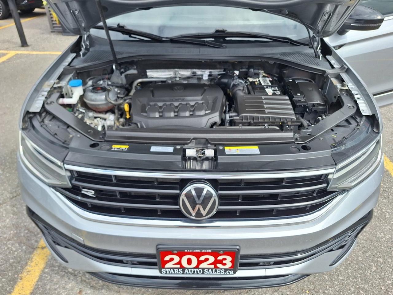 2023 Volkswagen Tiguan Comfortline R-Line Black Edition 4MOTION Photo