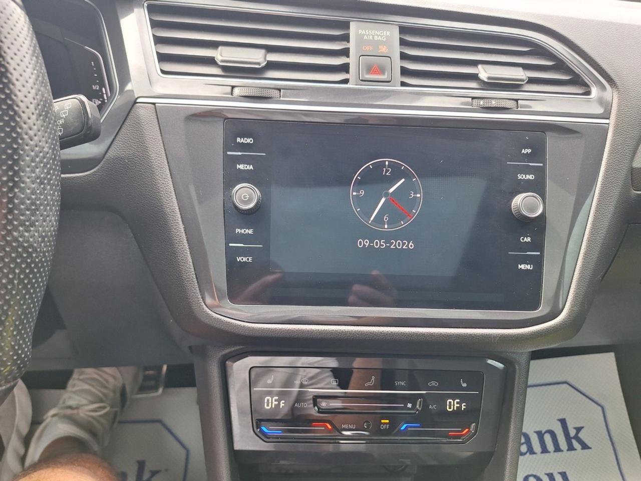2023 Volkswagen Tiguan Comfortline R-Line Black Edition 4MOTION Photo