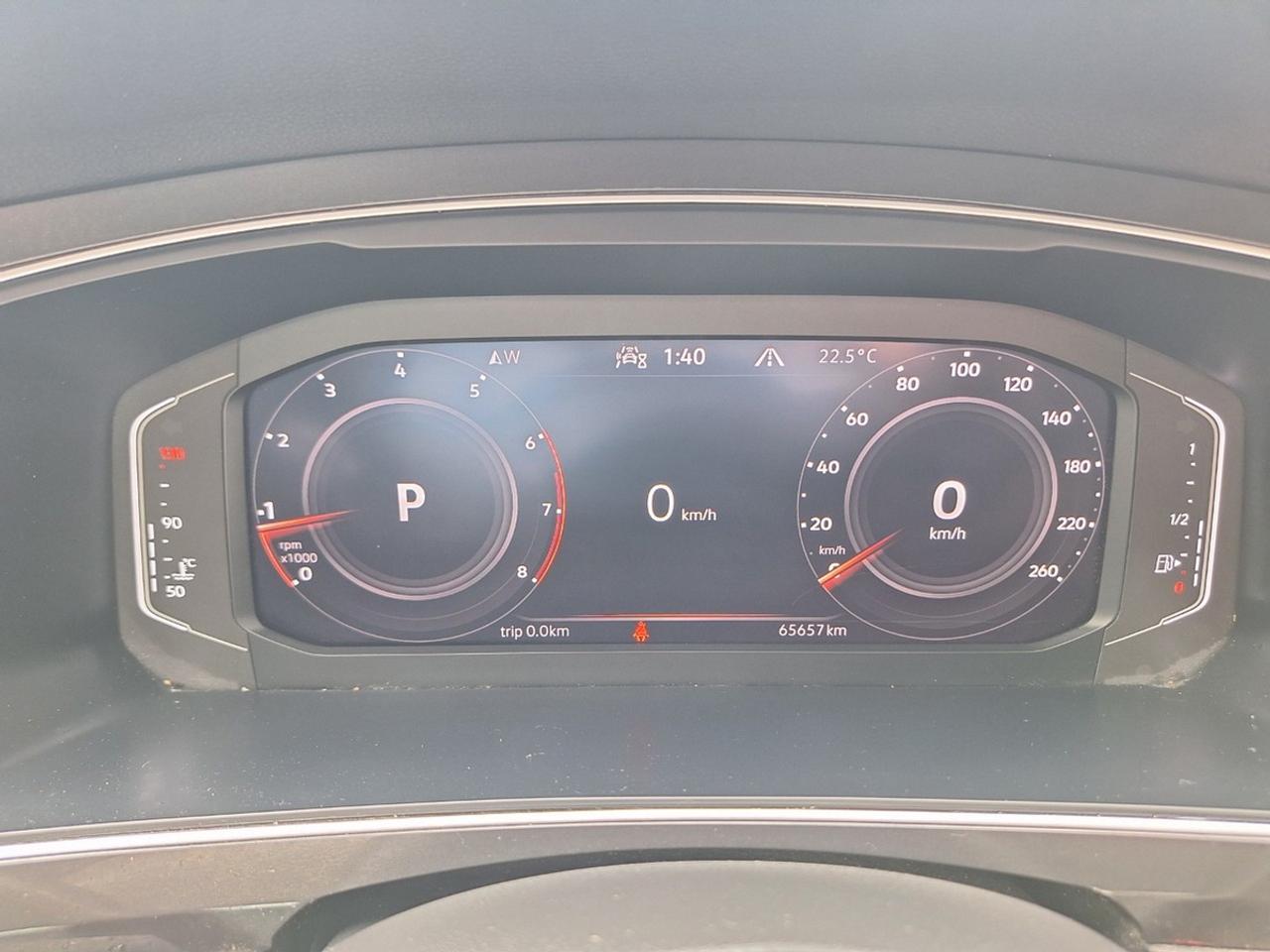 2023 Volkswagen Tiguan Comfortline R-Line Black Edition 4MOTION Photo
