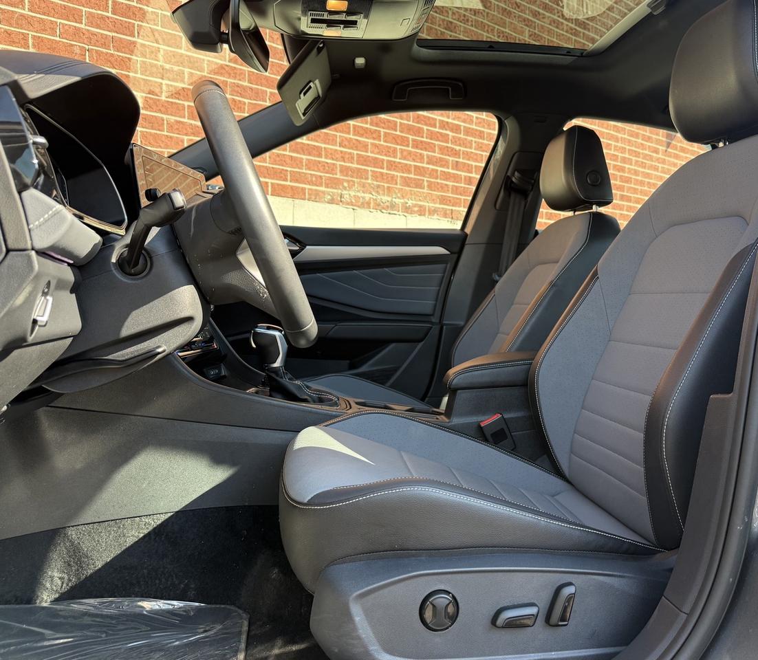 2026 Volkswagen Jetta Sport|One Owner|Panaroof|Low Kms Photo