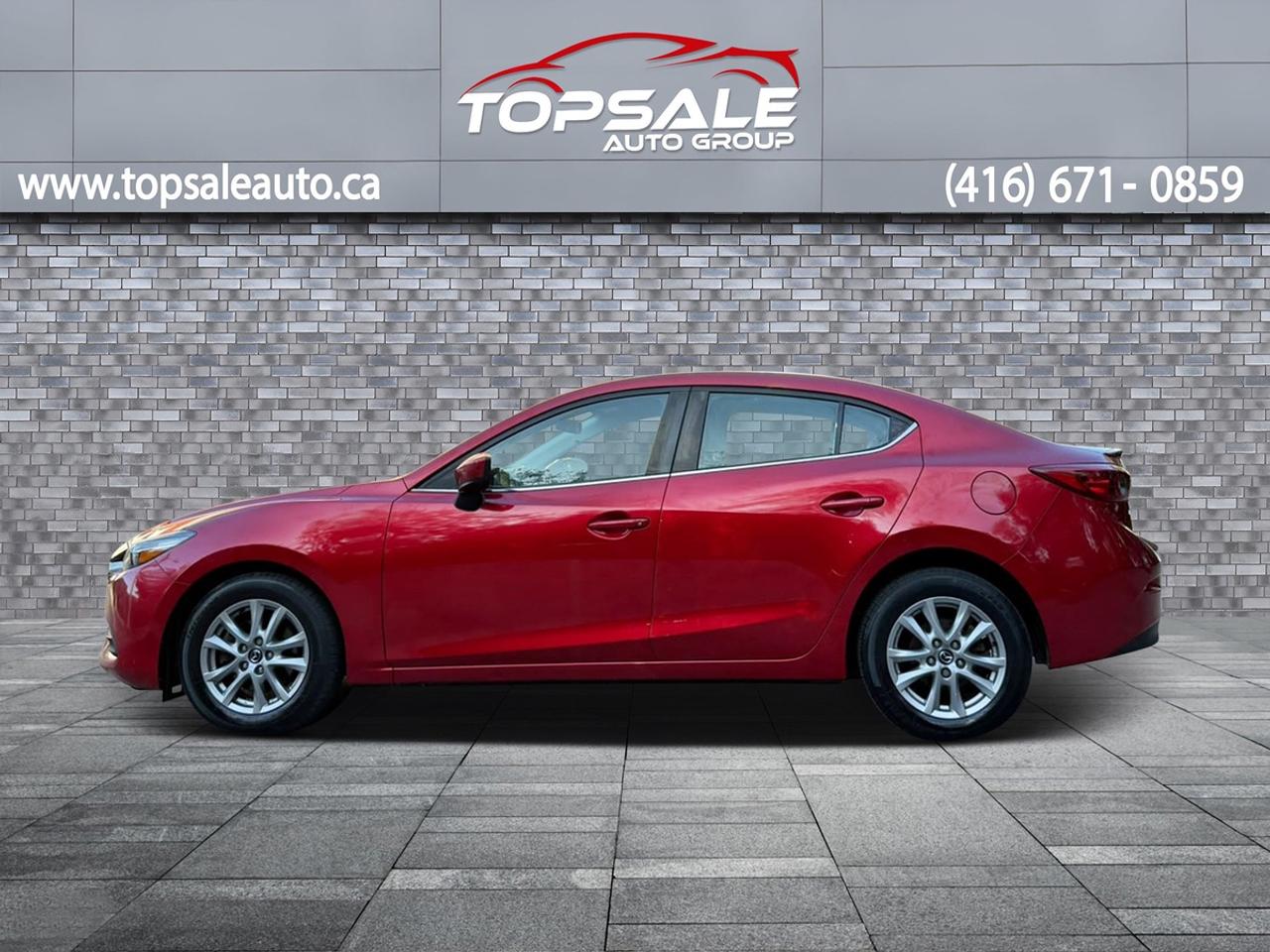 2018 Mazda MAZDA3 SE Photo