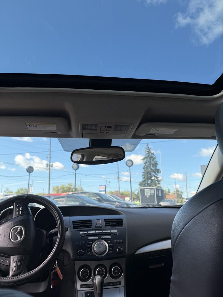 2010 Mazda MAZDA3 GS Photo
