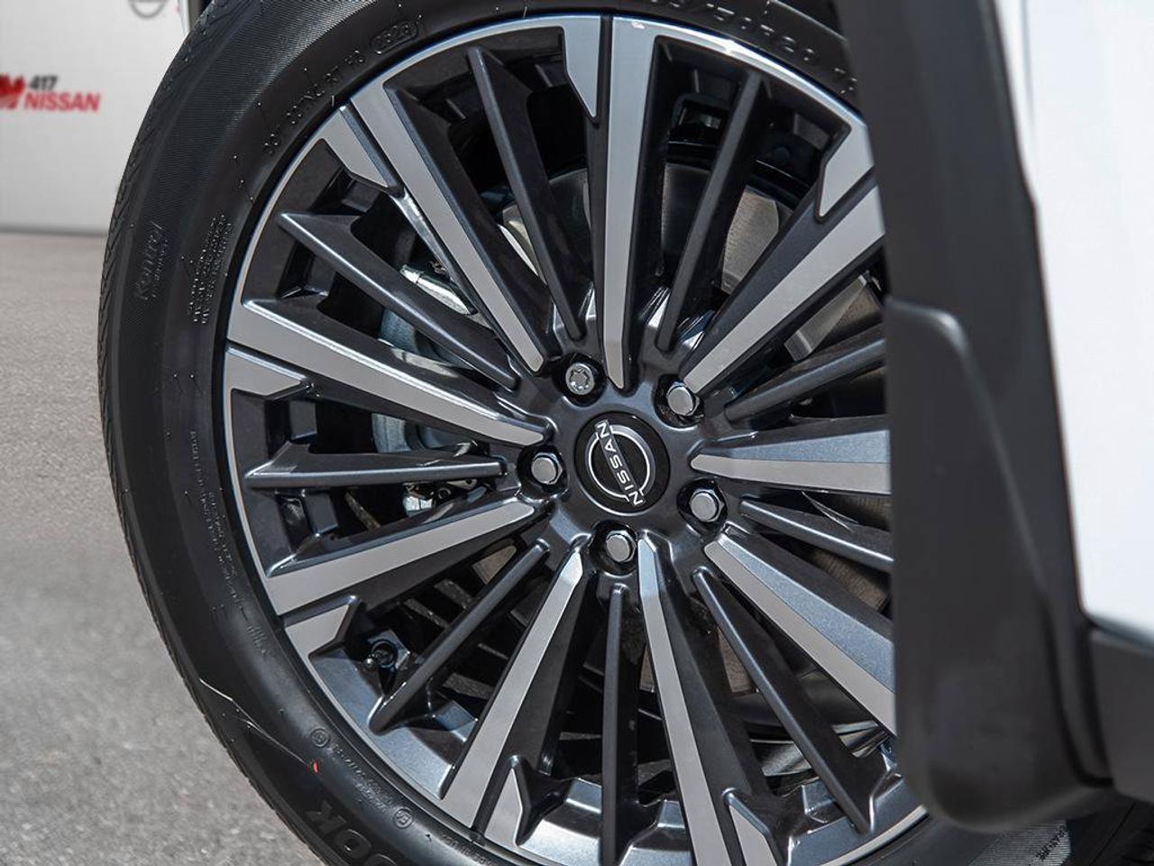 2026 Nissan Pathfinder Platinum Photo