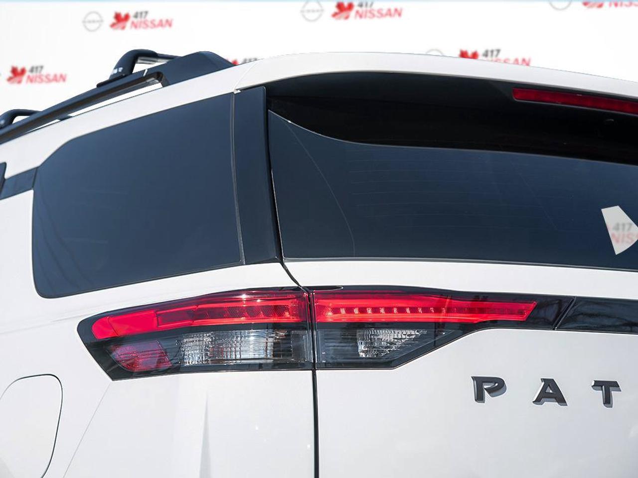 2026 Nissan Pathfinder Platinum Photo