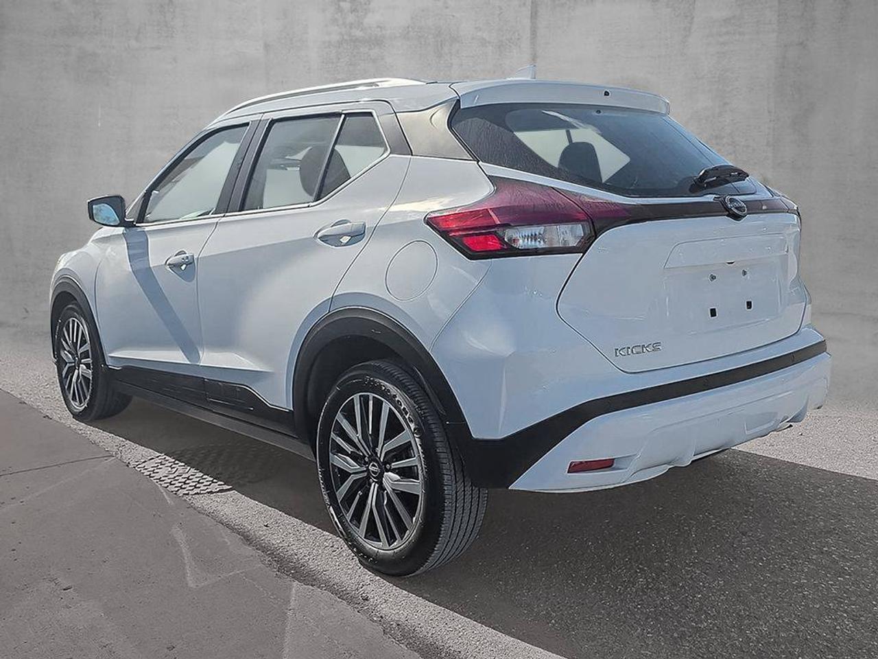 2025 Nissan Kicks Play SV | Android Auto | Apple Car Play | Heated Seats | Photo5