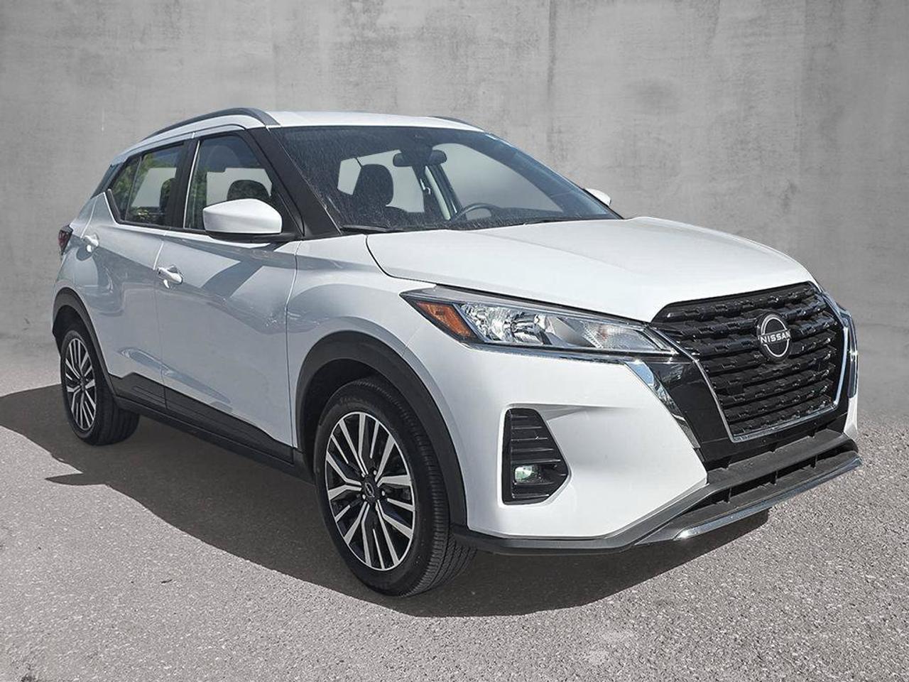 2025 Nissan Kicks Play SV | Android Auto | Apple Car Play | Heated Seats | Photo