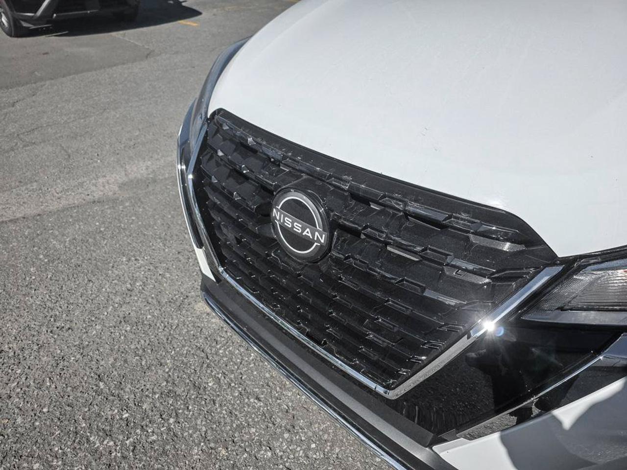2025 Nissan Kicks Play SV | Android Auto | Apple Car Play | Heated Seats | Photo