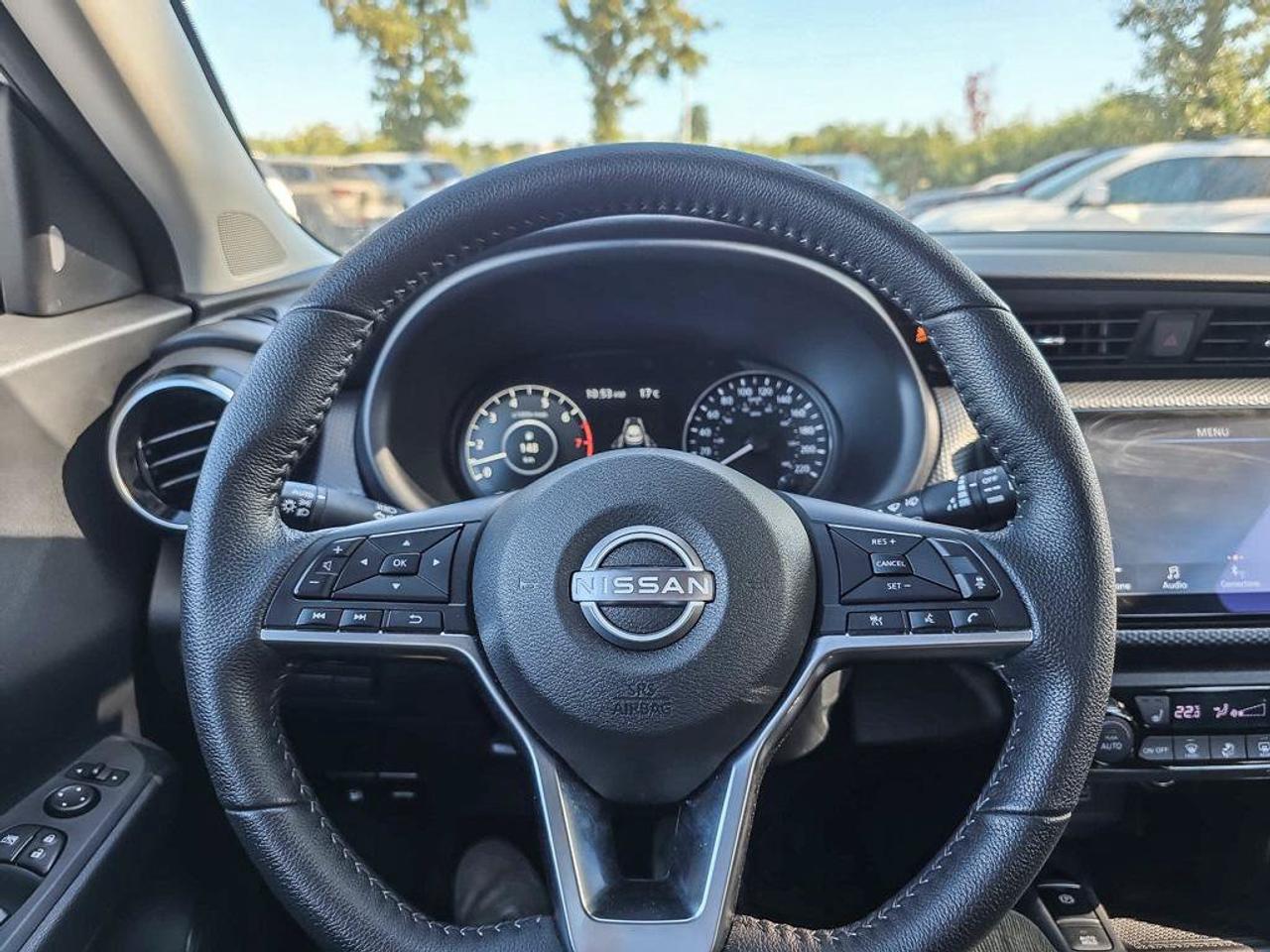 2025 Nissan Kicks Play SV | Android Auto | Apple Car Play | Heated Seats | Photo