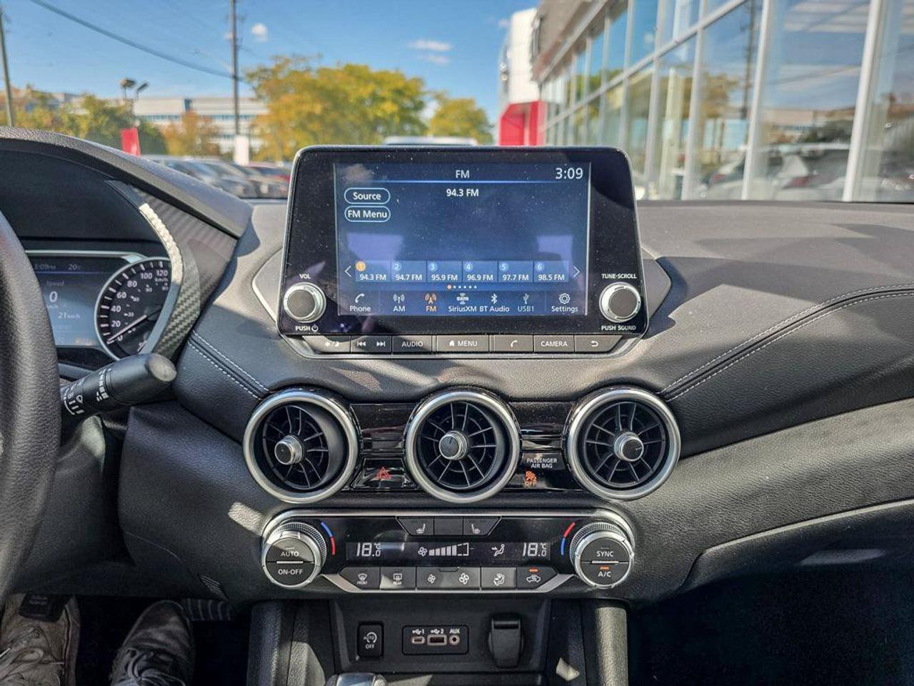 2024 Nissan Sentra SV | Apple Car Play | Android Auto | Heated Seats | Photo