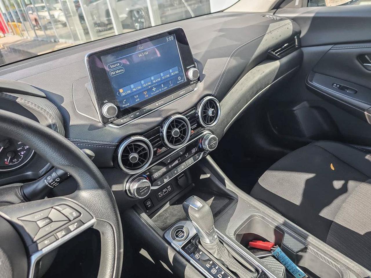 2024 Nissan Sentra SV | Apple Car Play | Android Auto | Heated Seats | Photo