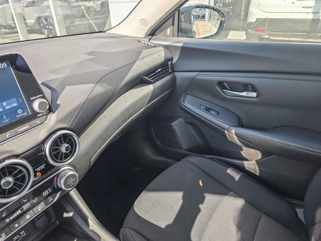 2024 Nissan Sentra SV | Apple Car Play | Android Auto | Heated Seats | Photo