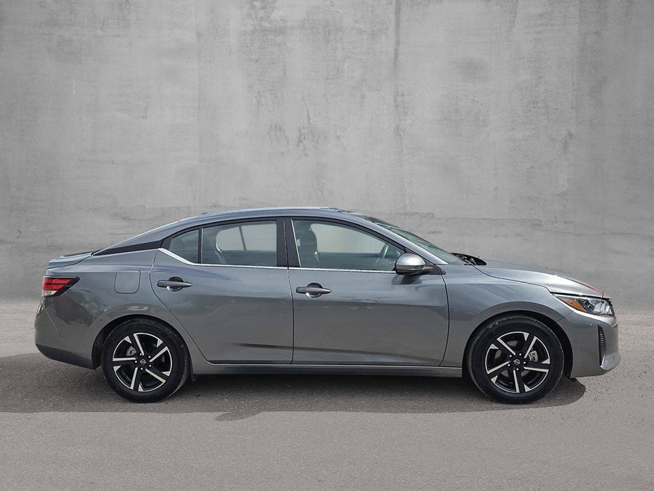2024 Nissan Sentra SV | Apple Car Play | Android Auto | Heated Seats | Photo