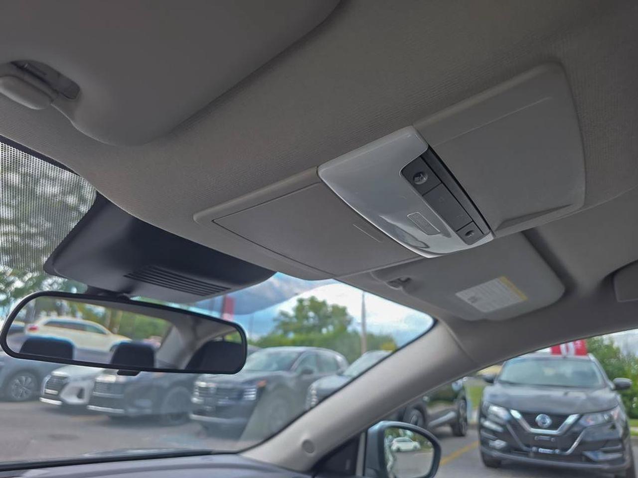 2024 Nissan Sentra SV | Apple Car Play | Android Auto | Heated Seats | Photo