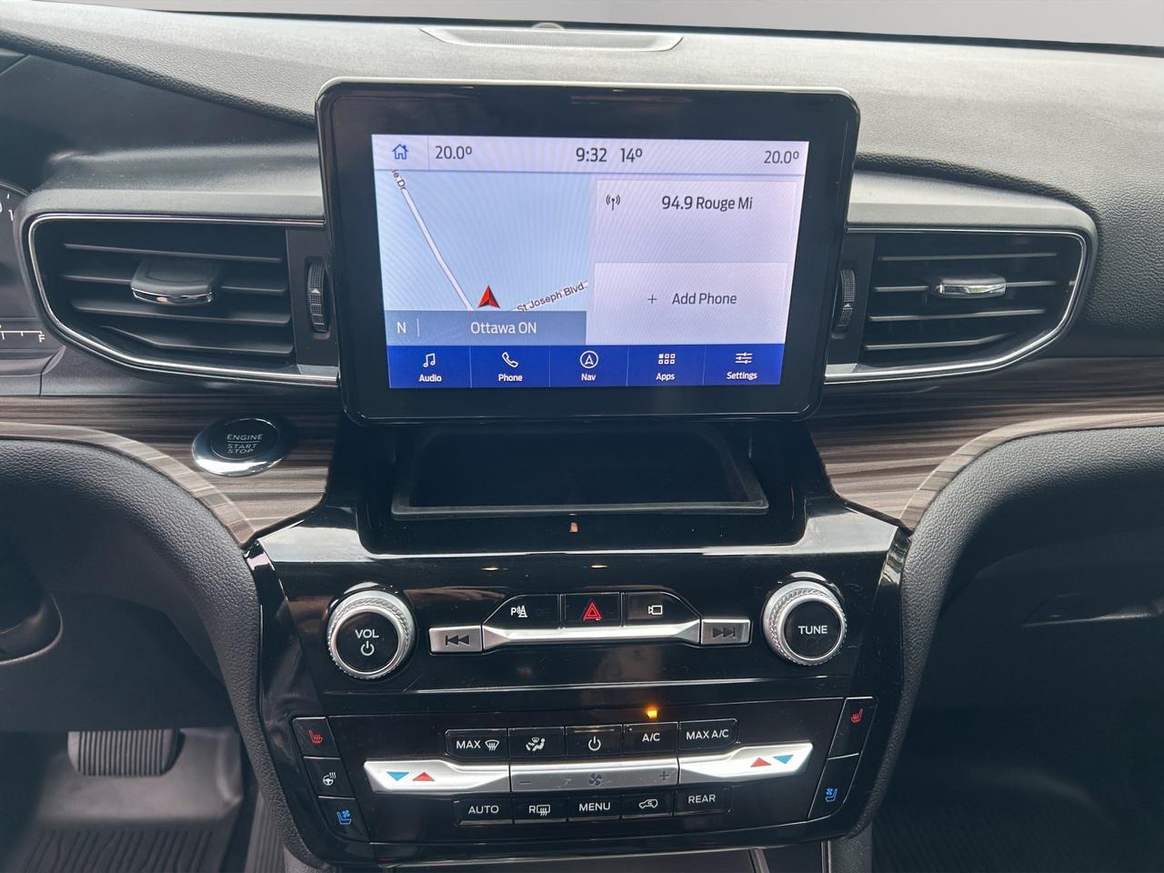 2022 Ford Explorer Limited | Adaptive Cruise control | Lane Keep Assist | Pre-Collision Assist | Photo