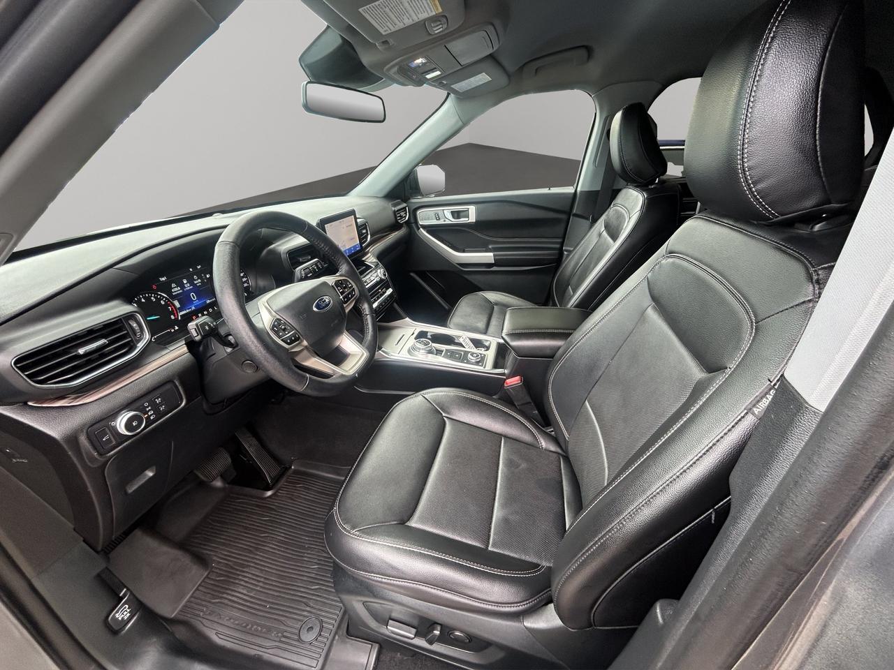 2022 Ford Explorer Limited | Adaptive Cruise control | Lane Keep Assist | Pre-Collision Assist | Photo