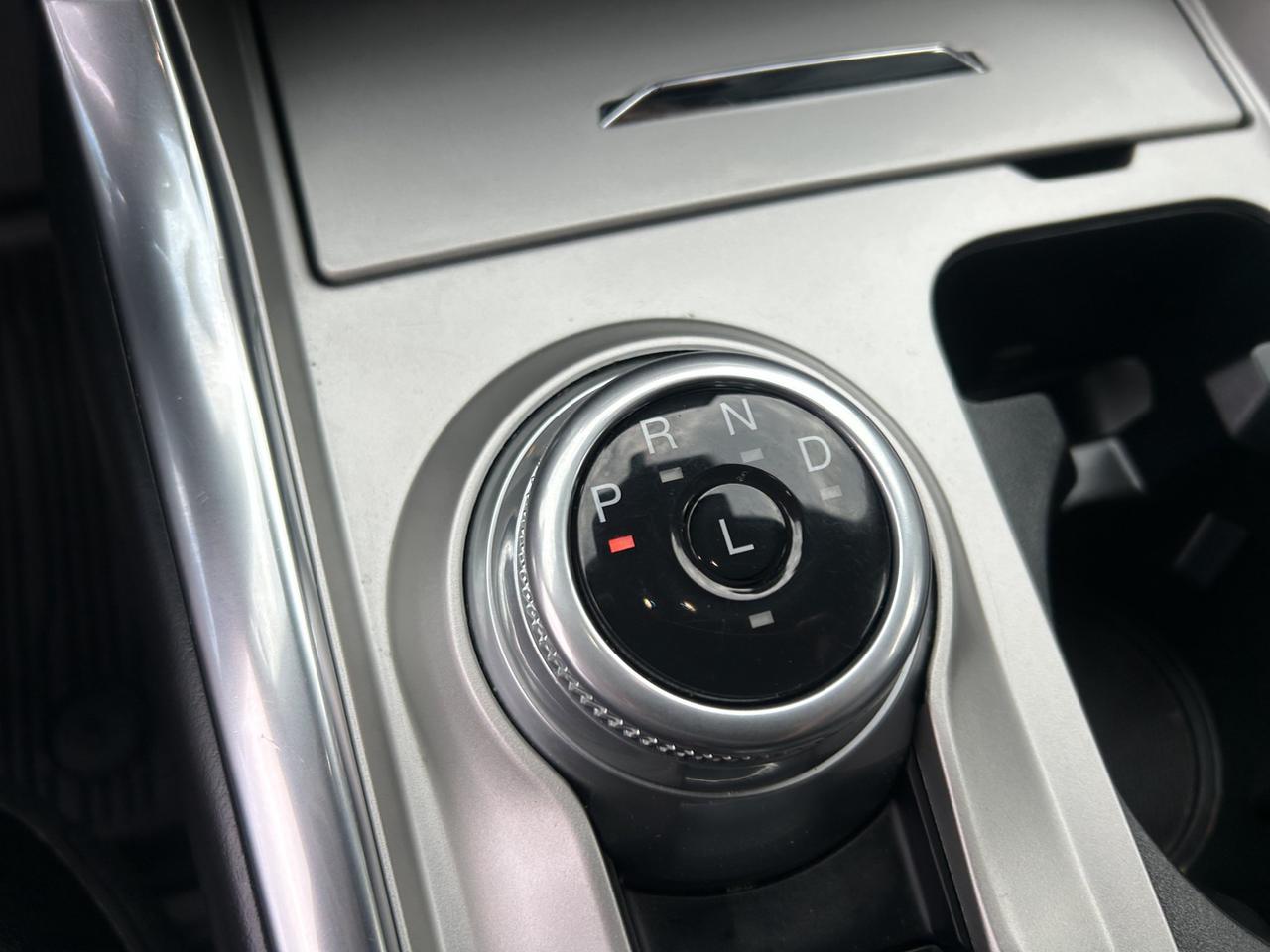 2022 Ford Explorer Limited | Adaptive Cruise control | Lane Keep Assist | Pre-Collision Assist | Photo