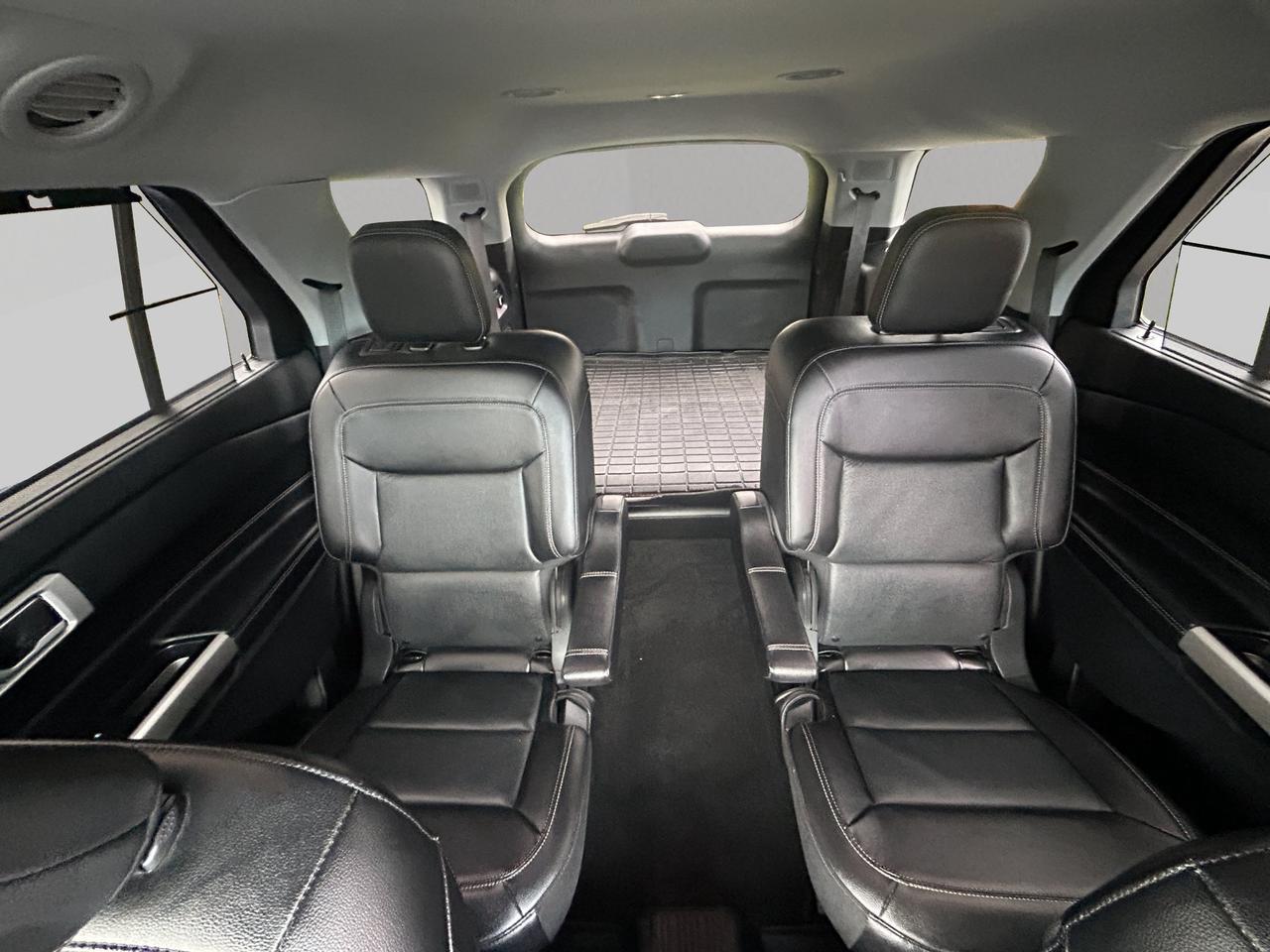 2022 Ford Explorer Limited | Adaptive Cruise control | Lane Keep Assist | Pre-Collision Assist | Photo