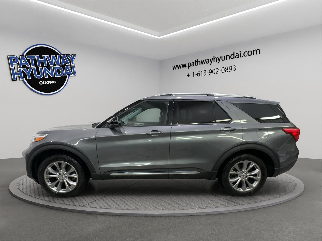 2022 Ford Explorer Limited | Adaptive Cruise control | Lane Keep Assist | Pre-Collision Assist | Photo