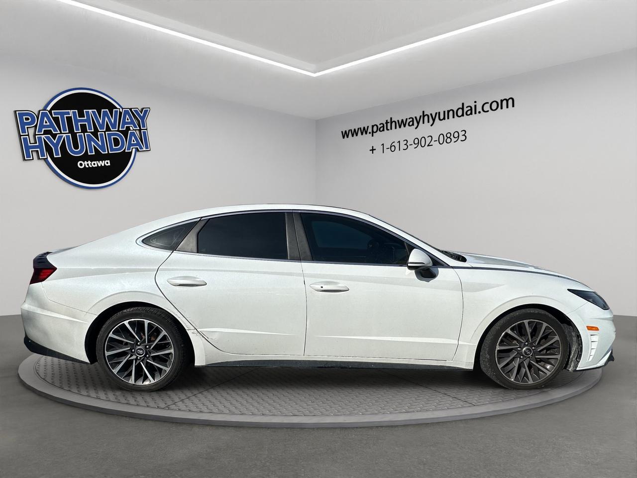 2022 Hyundai Sonata Luxury | Sunroof | Steering Assist | Lane Keep Assist | Rear Collision Mitigation Photo2