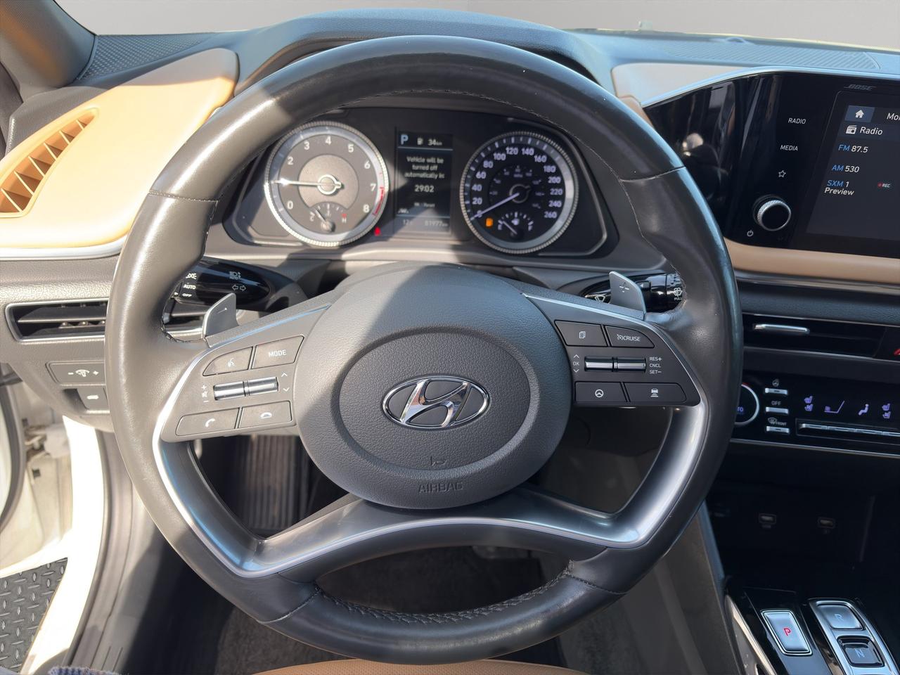 2022 Hyundai Sonata Luxury | Sunroof | Steering Assist | Lane Keep Assist | Rear Collision Mitigation Photo