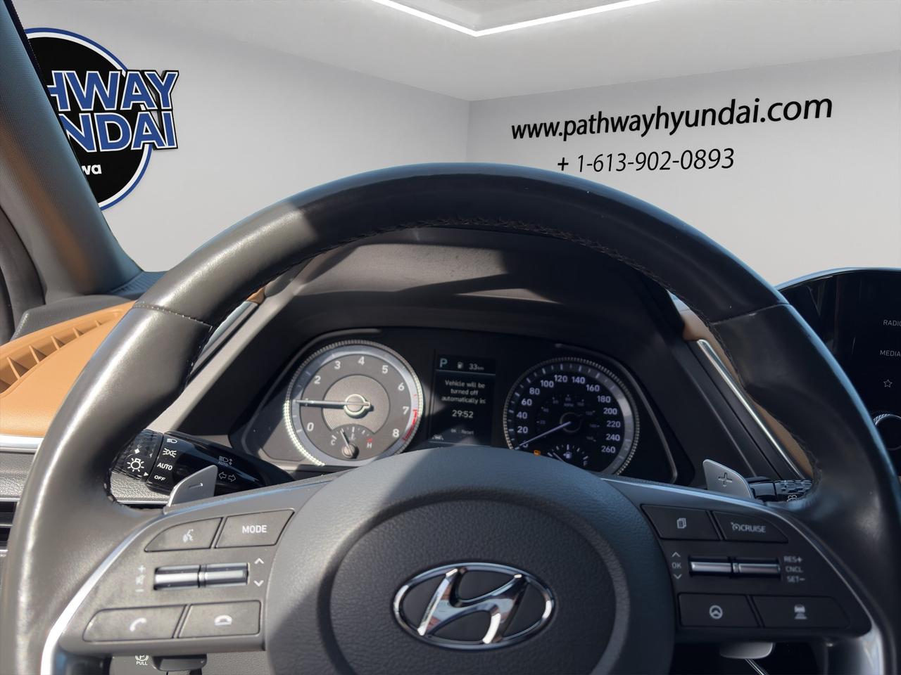 2022 Hyundai Sonata Luxury | Sunroof | Steering Assist | Lane Keep Assist | Rear Collision Mitigation Photo