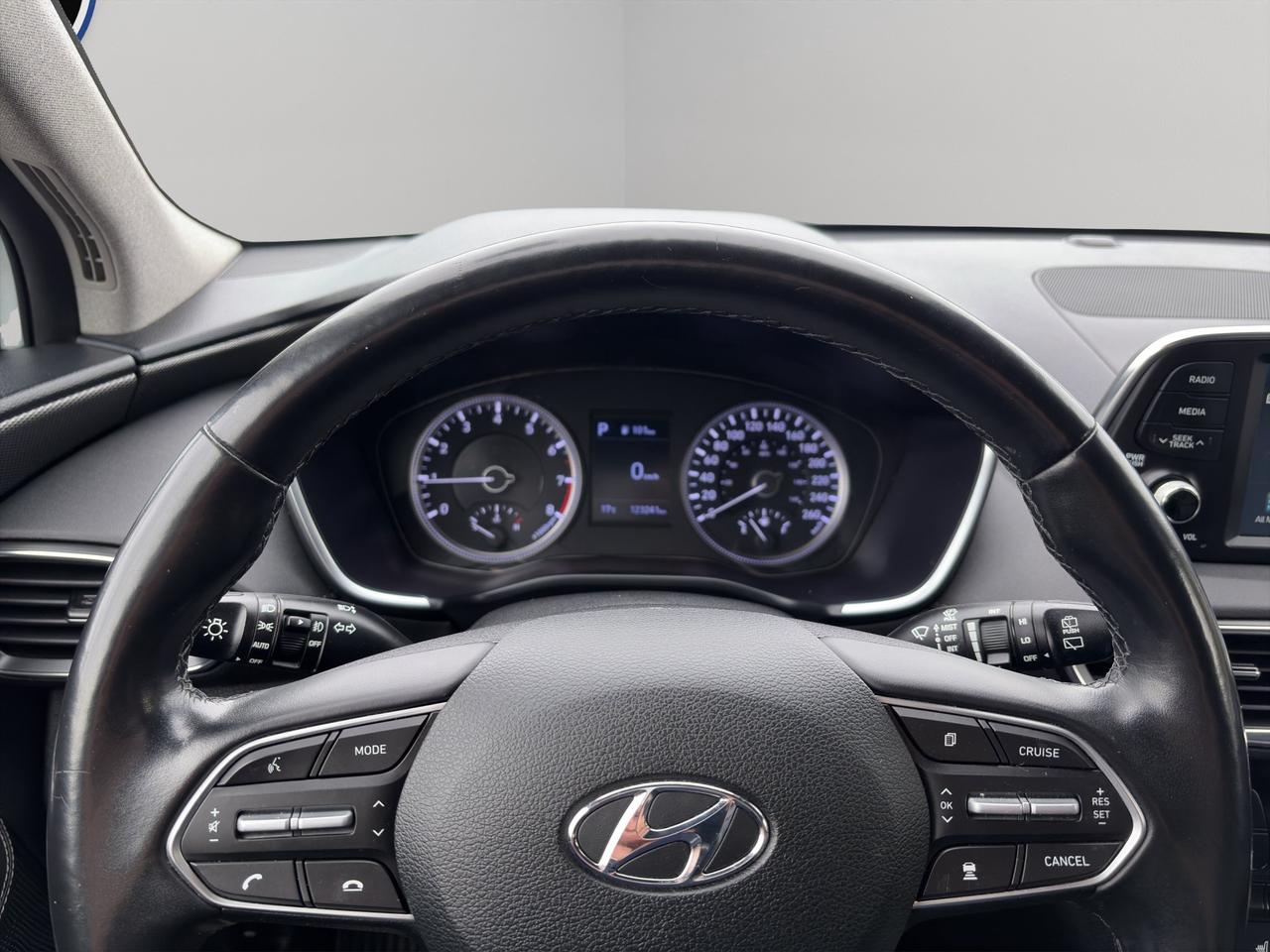 2020 Hyundai Santa Fe Preferred | Blind-Spot Monitoring | Lane Keeping Assist & Lane Departure Warning Photo