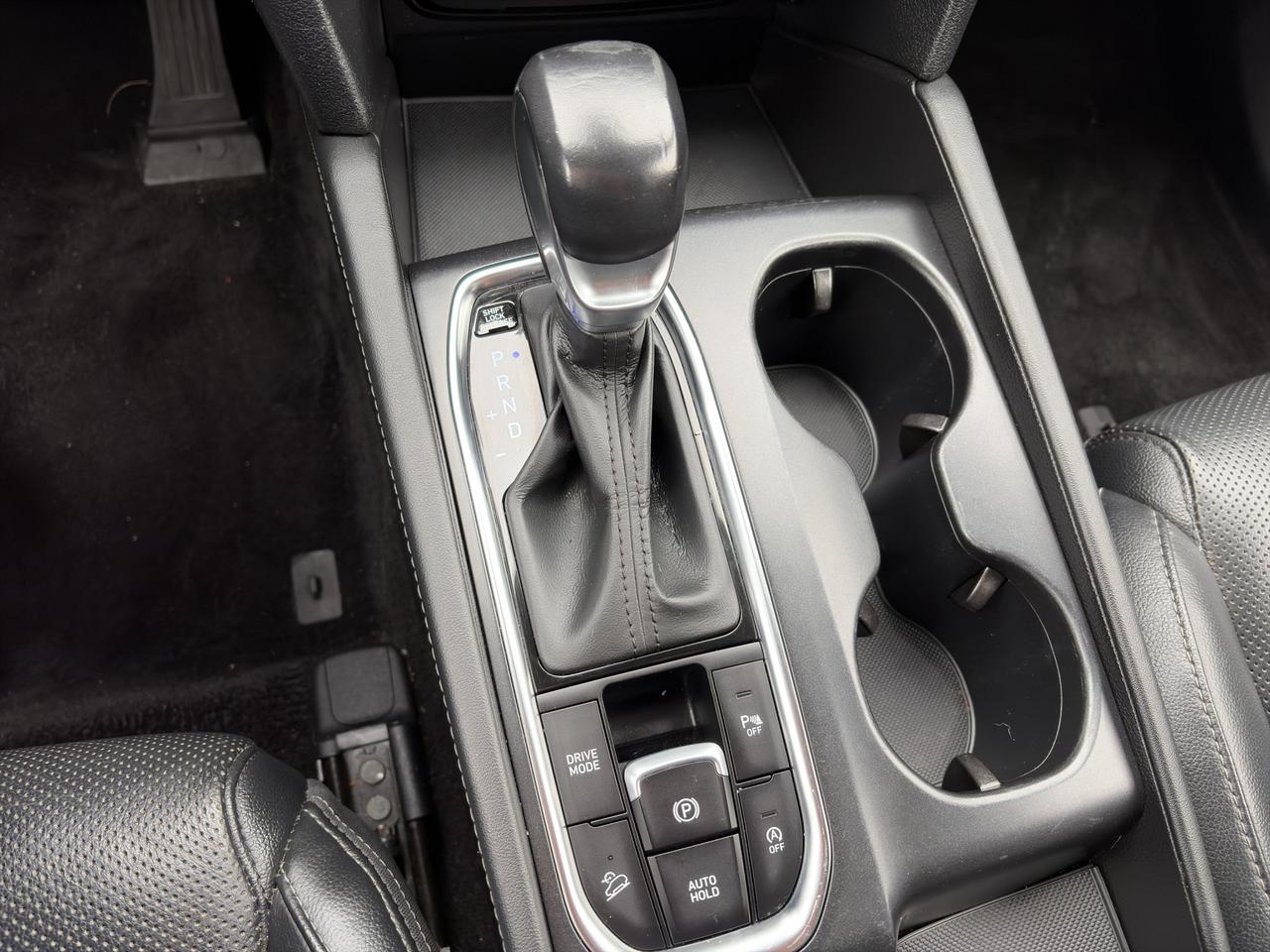 2020 Hyundai Santa Fe Preferred | Blind-Spot Monitoring | Lane Keeping Assist & Lane Departure Warning Photo