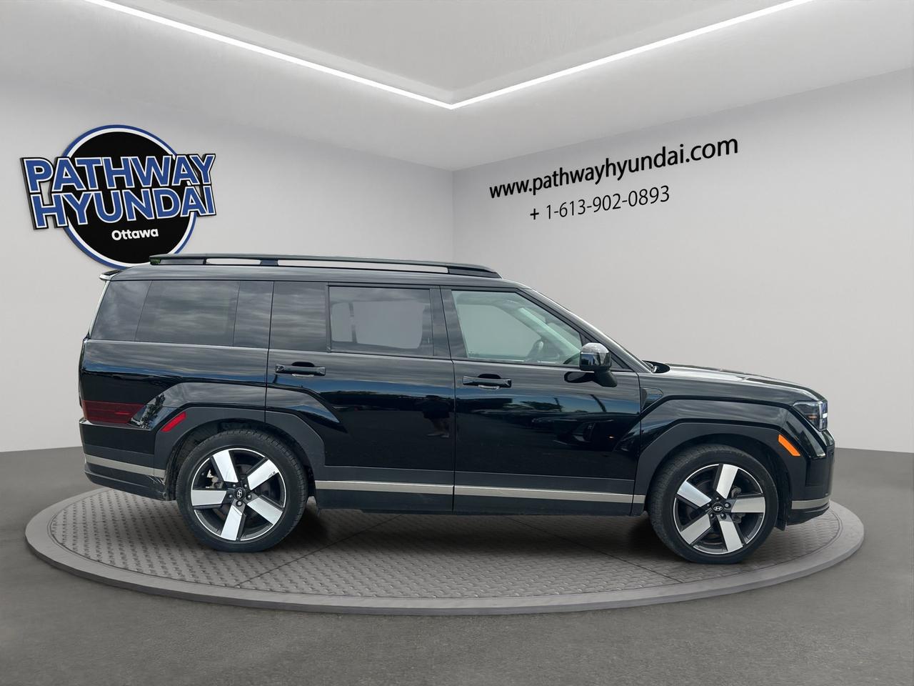 2025 Hyundai Santa Fe Hybrid Preferred | Trend PKG | Reverse Cam | Heated Seats Photo