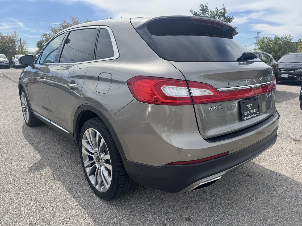 2016 Lincoln MKX Reserve Photo
