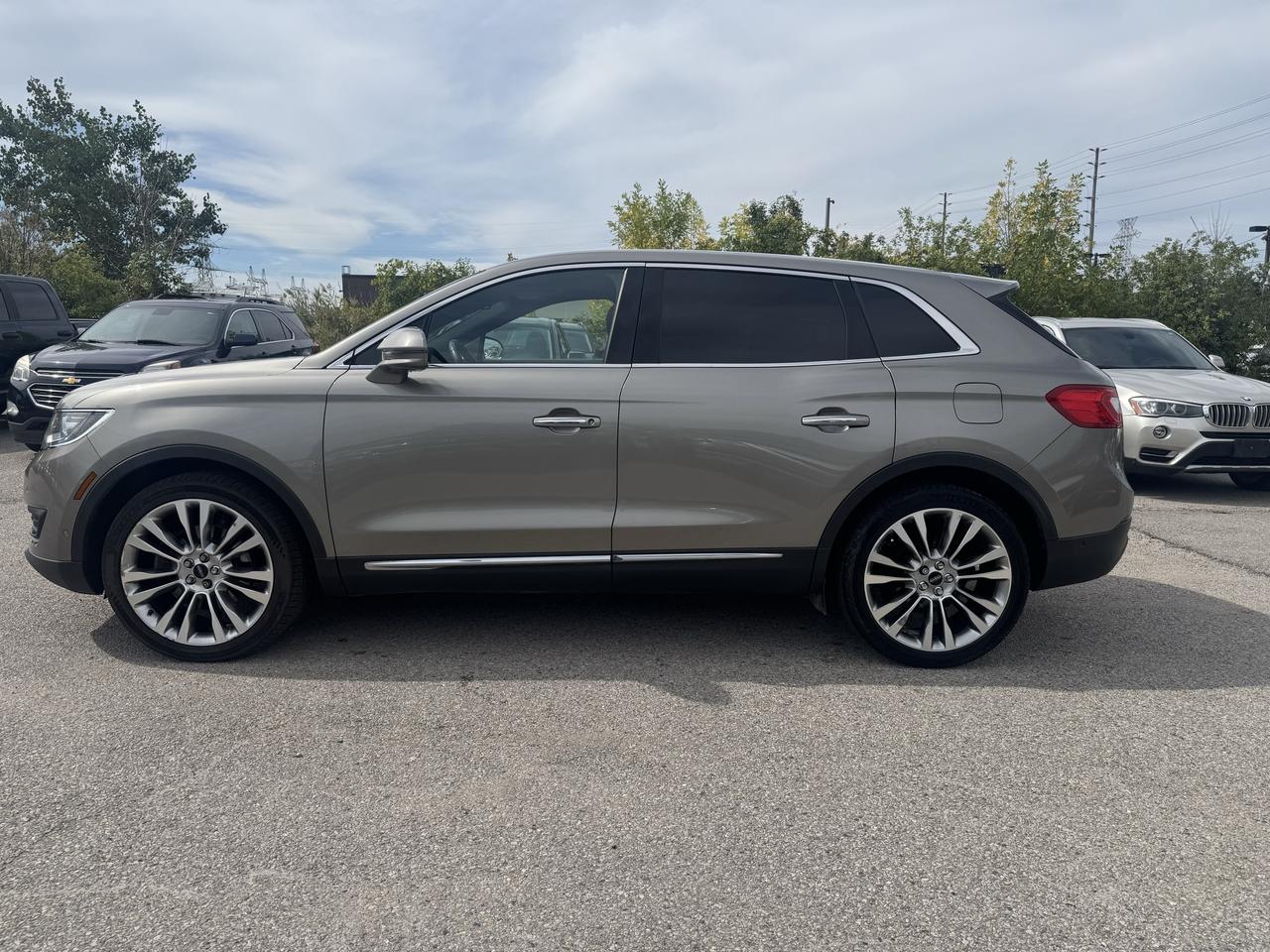 2016 Lincoln MKX Reserve Photo