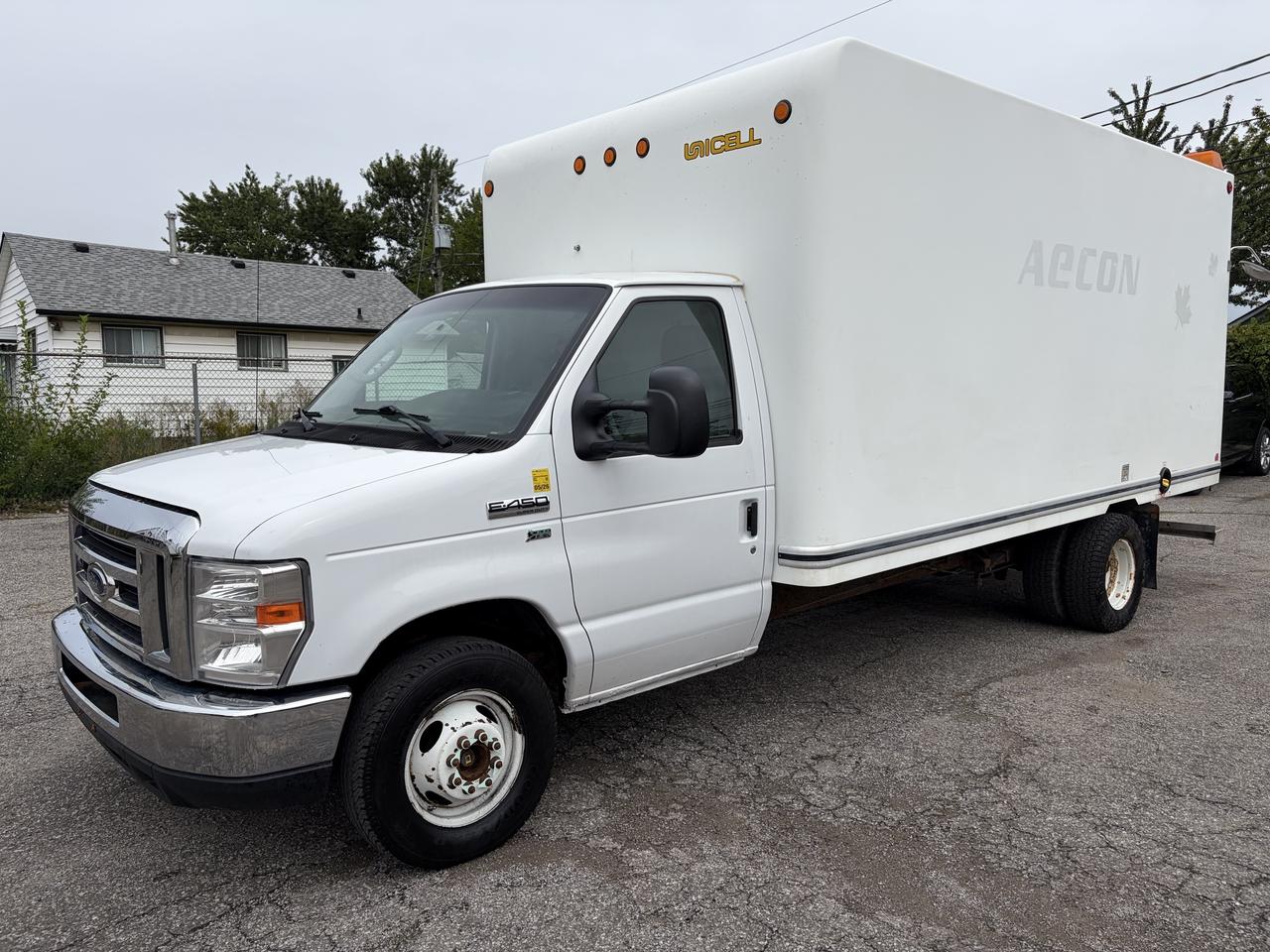 2019 Ford E-Series Cutaway  Photo1
