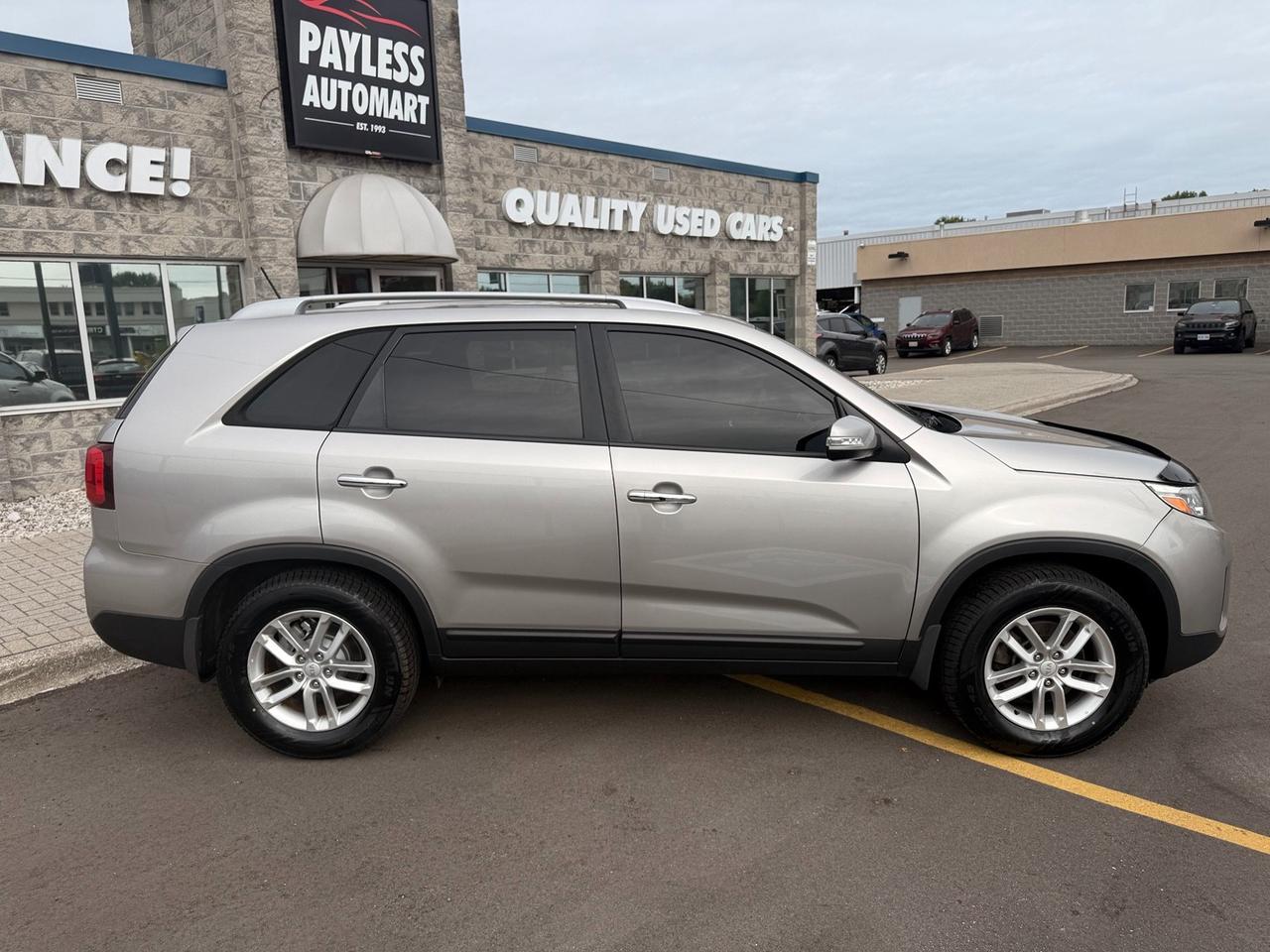 2015 Kia Sorento LX Photo5