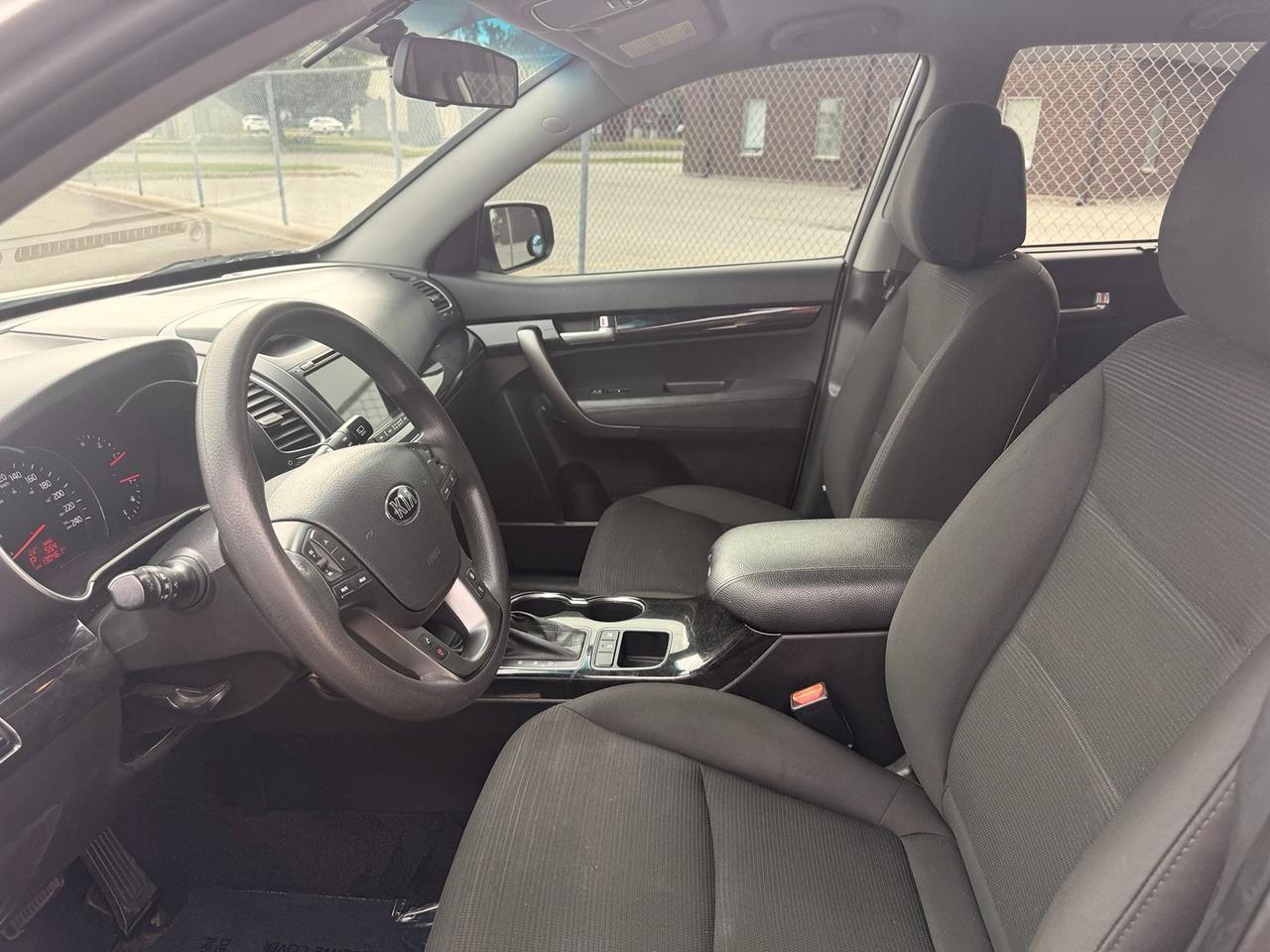 2015 Kia Sorento LX Photo