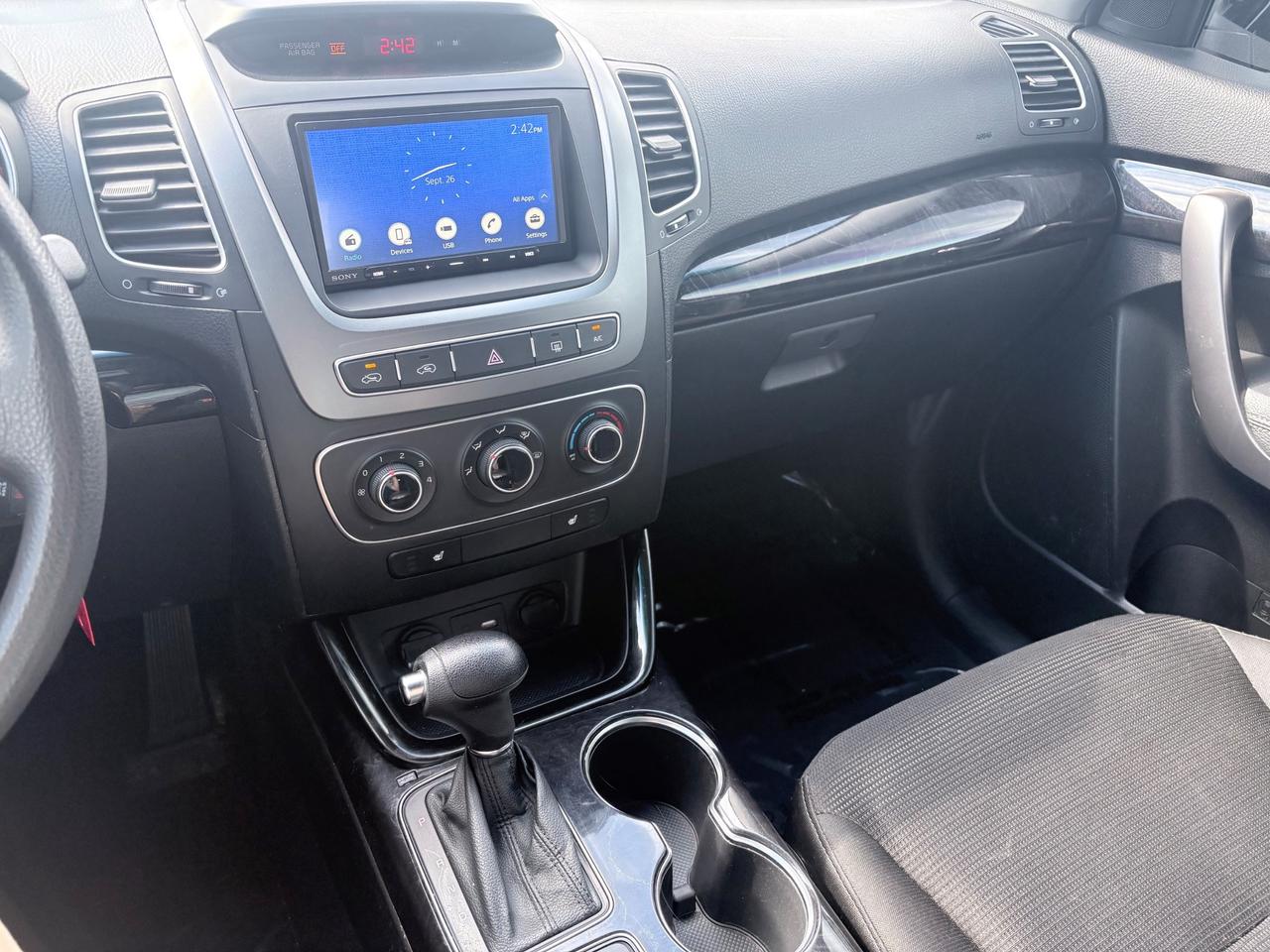 2015 Kia Sorento LX Photo