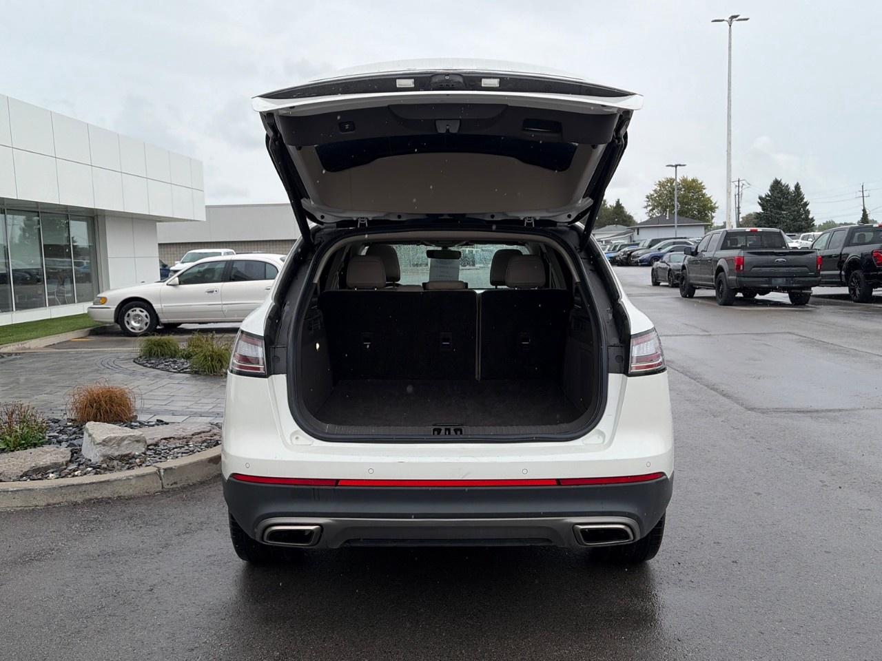 2022 Lincoln Nautilus Reserve AWD Photo