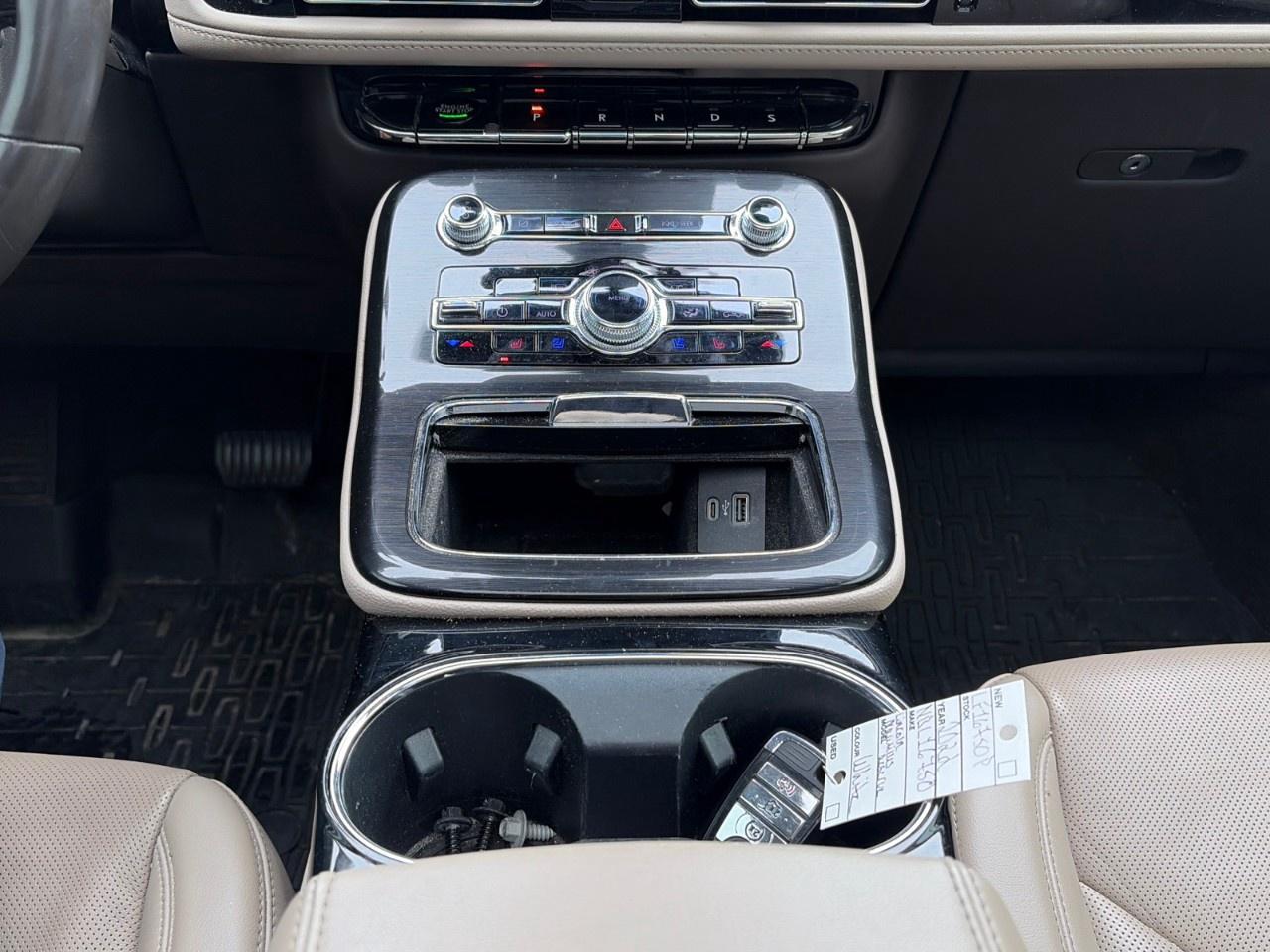 2022 Lincoln Nautilus Reserve AWD Photo