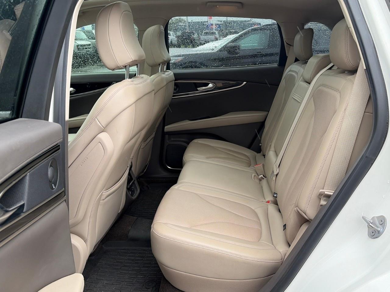2022 Lincoln Nautilus Reserve AWD Photo