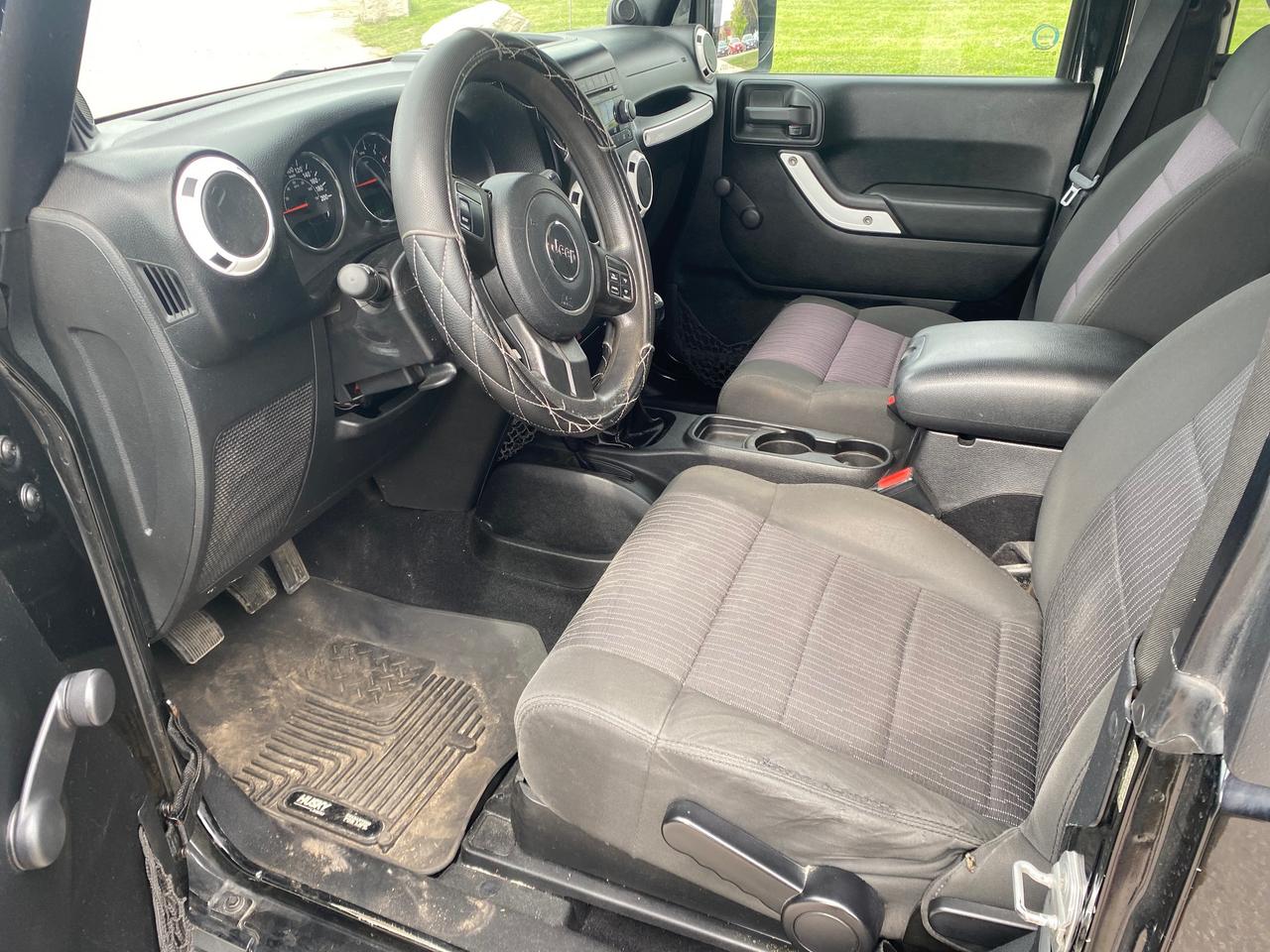 2011 Jeep Wrangler SPORT Photo
