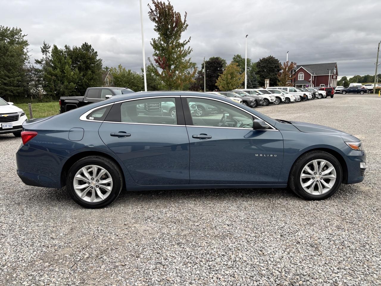2025 Chevrolet Malibu 1LT ~SINGLE OWNER~NO ACCIDENTS~FACTORY WARRANTY~ Photo