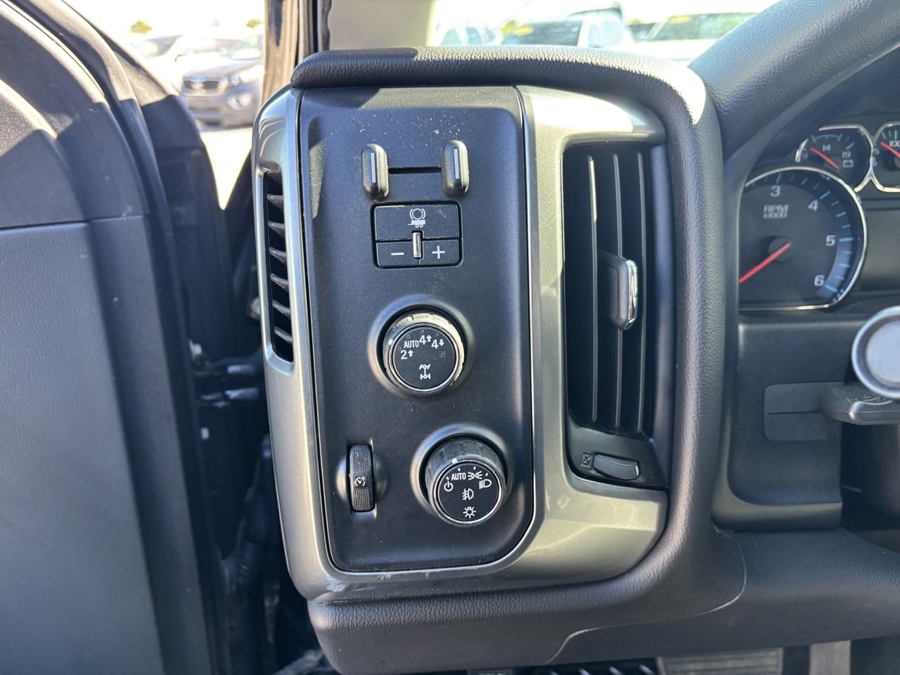 2018 Chevrolet Silverado 1500 LT ~SINGLE OWNER~LEATHER~ Photo