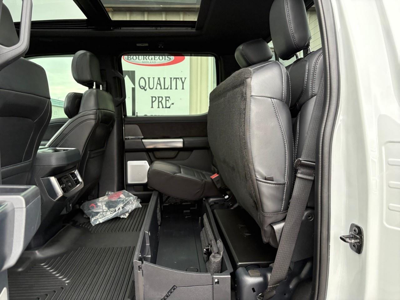 2025 Ford F-250 Super Duty SRW PLATINUM 4WD CREW CAB 6.75' BOX Photo