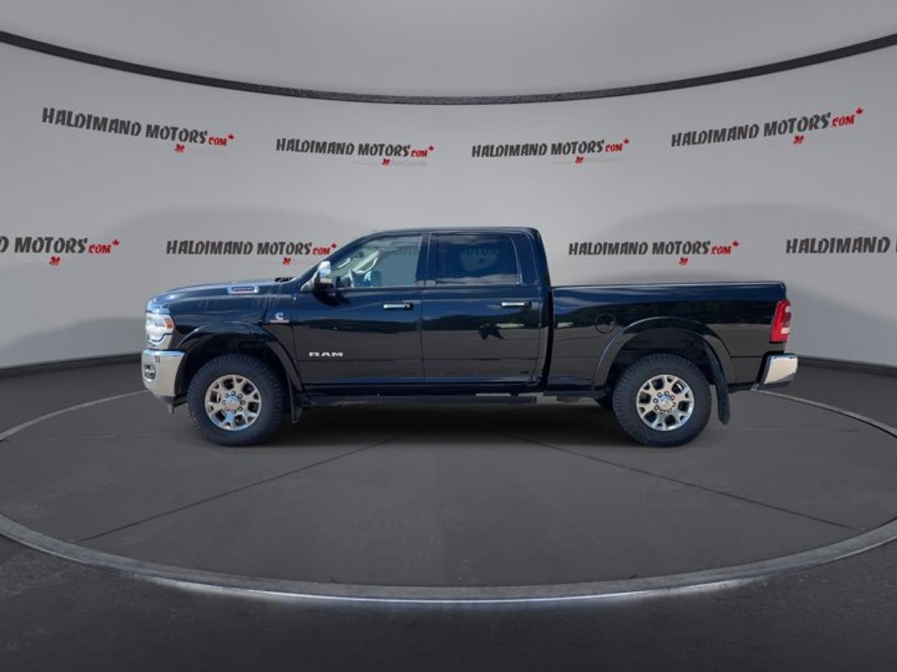 2022 RAM 2500 Laramie Crew Cab 6'4 Box 4x4 | No Accidents | Ventilated Seats | Heated Steering Wheel Photo