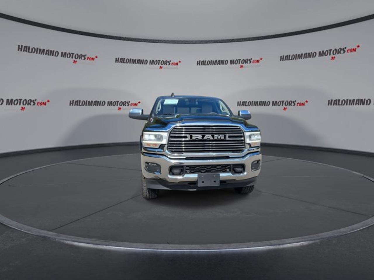 2022 RAM 2500 Laramie Crew Cab 6'4 Box 4x4 | No Accidents | Ventilated Seats | Heated Steering Wheel Photo2